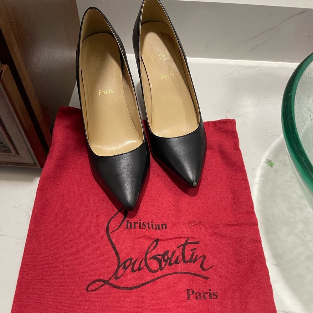 Christian Loubotins Red Bottoms - Heels